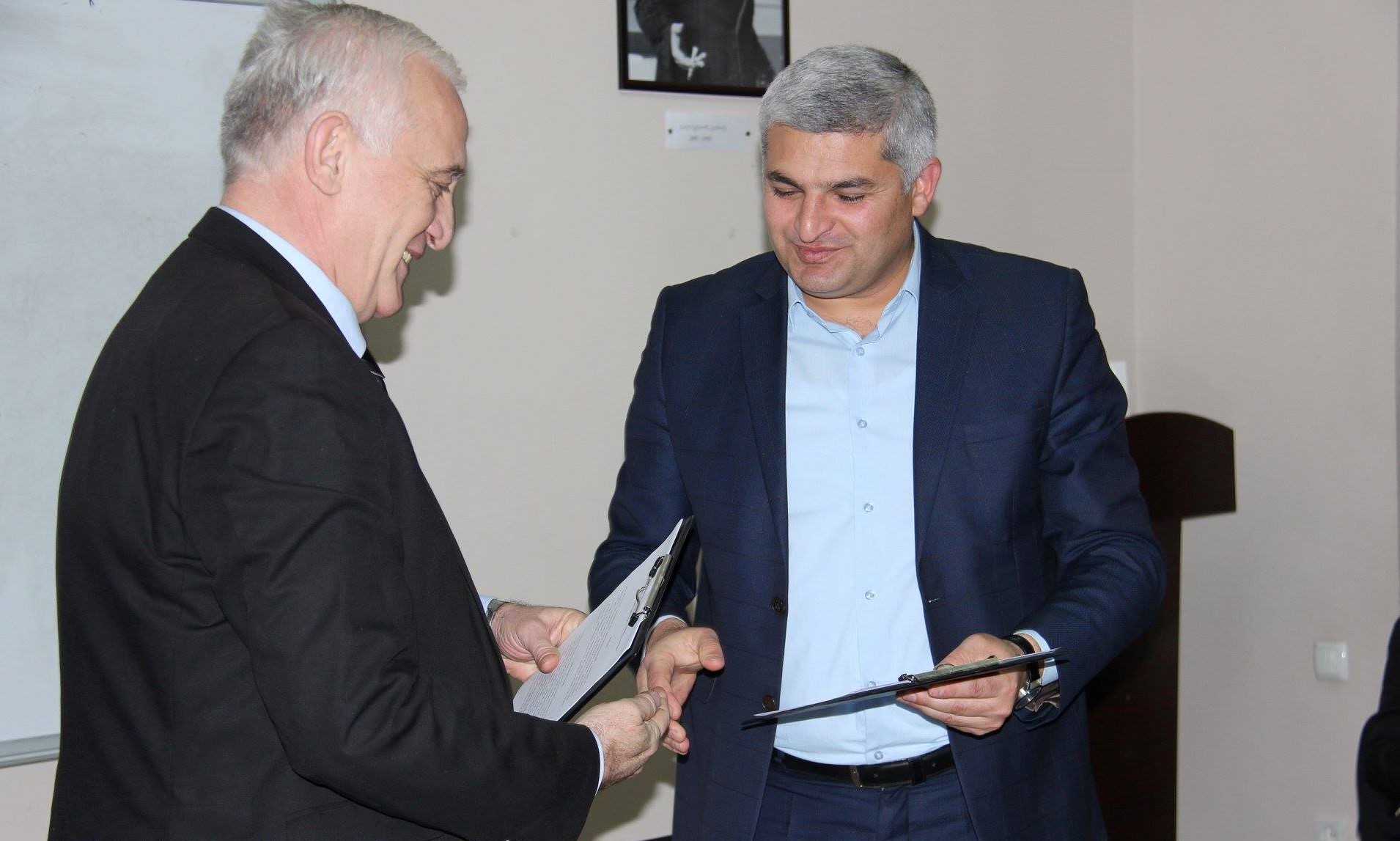 გორის უნივერსიტეტსა და სახელმწიფო ენის დეპარტამენტს შორის ურთიერთთანამშრომლობის მე ... 